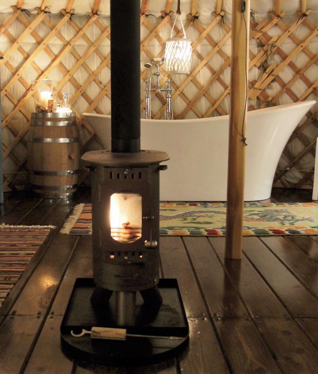 Glamping Abruzzo - The Yurt Hotel Catignano Екстериор снимка